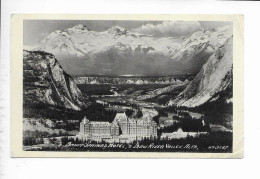 BANFF SPRINGS HOTEL. BOW RIVER VALLEY. - Banff