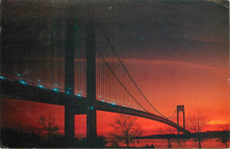 USA New York Verrazano-Narrows Bridge Nocturnal View - Bruggen En Tunnels