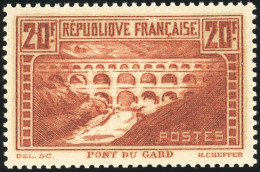 ** 262c + 262 D - 20F. Pont Du Gard. 2 Pièces. Chaudron Et Chaudron Foncé. - Autres & Non Classés