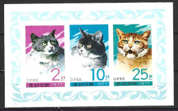 COREE DU NORD. Timbres NON DENTELE De 1977. Chats. - Chats Domestiques