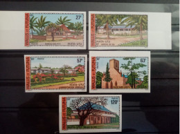 WALLIS Et FUTUNA. 1977. N° 203 à 207 Série Complète . NEUFS++ / NON Dentelés. Côte Maury 2009 : 60,00 € - Unused Stamps