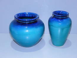 -2 VASES CERAMIQUE VINTAGE 1970 Signés DINIS PORTUGAL Dégradé De Vert & Bleu   E - Vasen