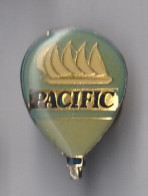 PIN'S THEME  MONGOLFIERE  PACIFIC ASSURANCE - Fesselballons