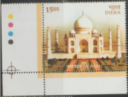 MINT STAMP  FROM INDIA 2004 ON Taj Mahal 7 Wonders Of The World Monument ( WithTraffic Light) - Unused Stamps