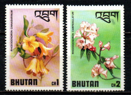 BHUTAN - 1976 - RODODENDRO - FIORI - FLOWERS - MNH - Bhutan