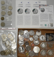 Alle Welt: Kleine Sammlung Diverse Münzen Aus Aller Welt, Dabei Australien Mit 1 - Other & Unclassified