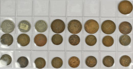 Lettland: Zwei Münzblätter Mit 33 Münzen Aus Lettland Der 20er, überwiegend Klei - Lettonie