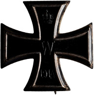 Orden & Ehrenzeichen: Preußen: 2 X Eisernes Kreuz I. Klasse 1914. Dabei Flache A - Other & Unclassified