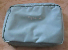 * AGNES B * PETIT SAC COSMETIQUE * BLEU CLAIR - Accesorios