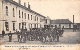 23-P-TBR-4557 : MENIN. ECOLES REGIMENTAIRES DS 4° DE LIGNE ET 3° CHASSEURS - Menen