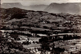 CHAMOUX   ( SAVOIE )   SUR LA ROUTE DE MONTENDRY , LE GRANIER . LA SAVOYARDE . LE VILLAGE DE BETTON-BETTONNET - Chamoux Sur Gelon