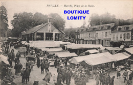 76 Pavilly Marché Place De La Halle CPA Carte Avec Animation , RARE - Pavilly