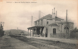 76 Pavilly La Gare De Pavilly Station CPA - Pavilly