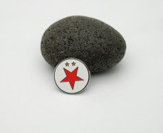 Badge Pin: European Football Clubs Czech Republic SK Slavia Prague - Football