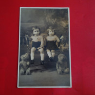 CARTE PHOTO 2 ENFANTS ET NOUNOURS - Abbildungen