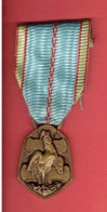 Médaille Commémorative Française De La Guerre 1939-1945 WWII COQ CROIX DE LORRAINE - Frankreich