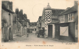Cloyes * 1905 * Rue Du Temple * Villageois - Cloyes-sur-le-Loir