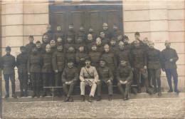 MILITARIA - Groupe De Soldats - Carte Postale Ancienne - Kazerne