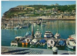 FECAMP - Bâteau Port Plaisance Voilier Yacht Vedette Hors-Bord - Voiliers