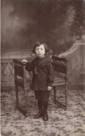 ENFANTS - Portrait D'un Petit Garçon Dans Ses Habits De Marin - Carte Postale Ancienne - Portraits