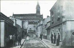 1248 - LORRAINE - BOURBONNE LES BAINS - Rue Flérat - L'Heure Des Eventaires - Lorraine