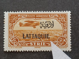FRENCH OCCUPATION IN SYRIA LATTAQUIE 1940 AIRMAIL STAMPS OF SYRIE DE 1930 IN OVERPRINT CAT YVERT N 1 ERROR E LONG MNH - Gebraucht