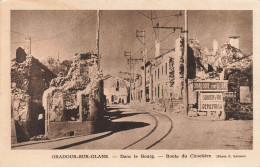 FRANCE - Oradour Sur Glane - Dans Le Bourg - Route Du Cimetière - Carte Postale Ancienne - Oradour Sur Glane