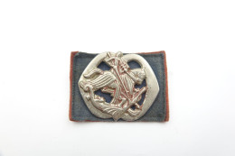 Militaria - INSIGNIA : Cap Badge : Regiment Huzaren Van Boreel Prins Alexander - Nederland - Baret Embleem - Autres & Non Classés