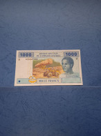 AFRICA CENTRALE-P207Ud 1000F 2002 UNC - Other - Africa