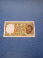 AFRICA CENTRALE-P102Cg 1000F 2000 UNC - Other - Africa