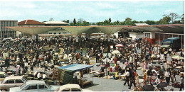 République Du ZAÏRE - KINSHASA - Le NOUVEAU MARCHÉ - CP Panoramique - TBE - R/V - Kinshasa - Leopoldville (Leopoldstadt)