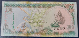 Maldives 100 Rufiyaa 2000 P22 UNC - Maldives