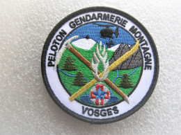 COLLECTION GEND. MONTAGNE LE PGM DES VOSGES HELICOPTERE ETAT SUP SCRATCH AU DOS - Polizei