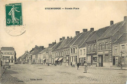 Dpts Div. -ref-BK777- Nord - Steenvoorde - La Grande Place - " Au Café Fin " - Nouvelles Epiceries Du Nord - Magasins - - Steenvoorde