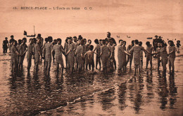Berck-Plage (Pas-de-Calais) L'Ecole Au Bain (ou Aux Bains) Enfants En Maillot "Marinière" Carte G.G. N° 15 - Berck