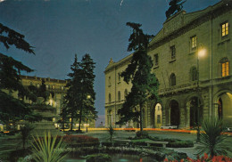 CARTOLINA  PERUGIA,UMBRIA-PREFETTURA E GIARDINI PUBBLICI-NOTTURNO-STORIA,MEMORIA,CULTURA,BELLA ITALIA,VIAGGIATA 1976 - Perugia