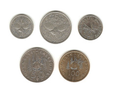 540/ Nouvelle Calédonie : 1 Franc 2007 - 5 Francs 2004 - 10 Francs 2007 - 50 Francs 1992 - 100 Francs 2007 - New Caledonia