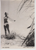 CPSM Côte Atlantique - Plantes De Sable (avec Jeune Femme En Maillot De Bain) - Pin-Ups