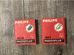 Lot De 2 Boîtes De Flash Philips AG1 / AG1B - Supplies And Equipment