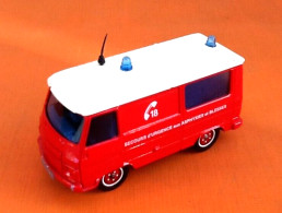 Voiture Miniature Peugeot J9 Fourgon Secours D' Urgence Aux Asphyxiés Et Blessés (1987)    E - Solido
