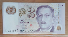 Singapore 2 Dollars 2017 UNC Polymer Solid Star - Singapore