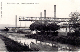 NEUVES-MAISONS  -  Les Ponts Roulants Des Usines. - Neuves Maisons