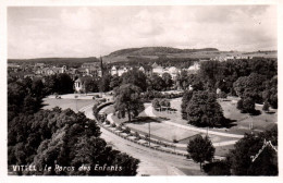 19455  VITTEL  Le  Parc Des Enfants   ( 2 Scans) 88 - Vittel