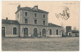 CPA - VOIRON (Isère) - La Gare - Voiron