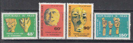 1981 Niger Kareygorou Statues Archaeology  Complete Set Of 4 - Niger (1960-...)