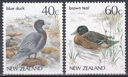 Neuseeland New Zealand 1987 Tiere Fauna Animals Vögel Birds Oiseaux Aves Uccelli Enten Ducks, Mi. 984-5 ** - Ungebraucht