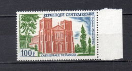 CENTRAFRIQUE PA N° 17   NEUF SANS CHARNIERE COTE 2.30€    CATHEDRALE RELIGION - Centrafricaine (République)