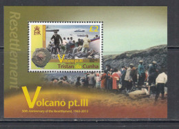 2013 Tristan Da Cunha Volcano Evacuation Part III Geology Souvenir Sheet MNH - Tristan Da Cunha