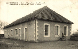 CHEF BOUTONNE ECOLE PUBLIQUE PENSIONNAT DES GARCONS LES CLASSES ET LA COUR - Chef Boutonne