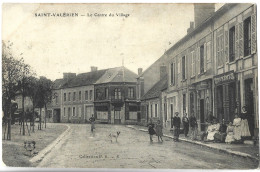 SAINT VALERIEN - Le Centre Du Village - Saint Valerien